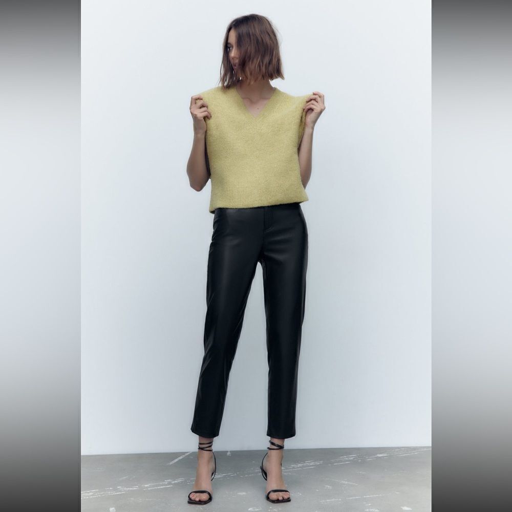 Zara mom‎ fit faux leather high rise pants size 2 xs black pant trousers